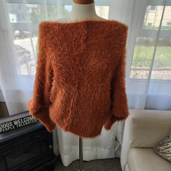 Fisherman's Daughter Cape Cod oversized fuzzy rust sweater size M - Picture 1 of 5
